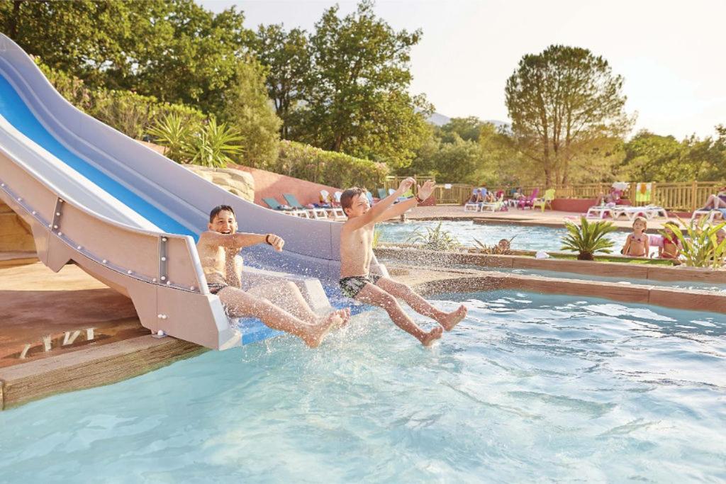 Camping Laroque Des Alberes Laroque-des-Albères Quarto foto